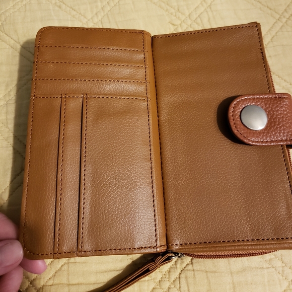 Wallet - Picture 3 of 4